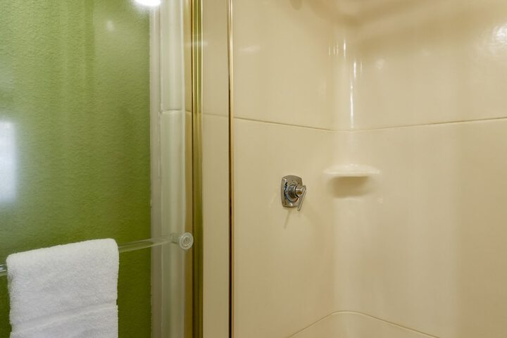 Room 44 of 58