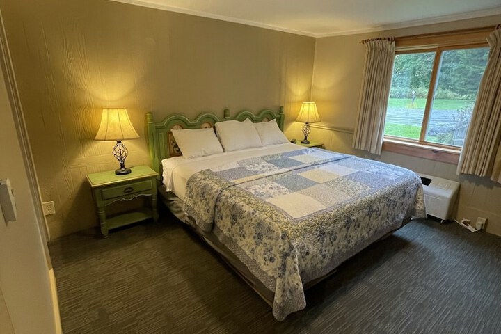 Northern Lights Lodge
