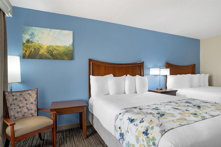 Best Western Inn & Suites - Monroe