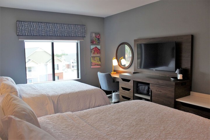 Room 28 of 63