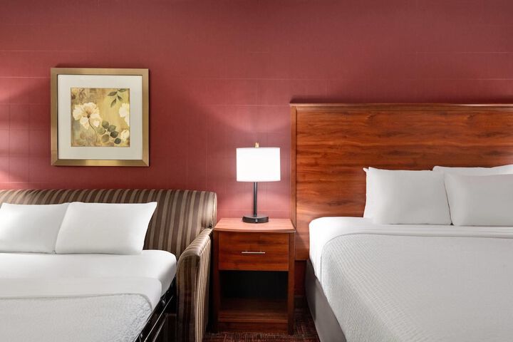 Ramada by Wyndham Grand Forks