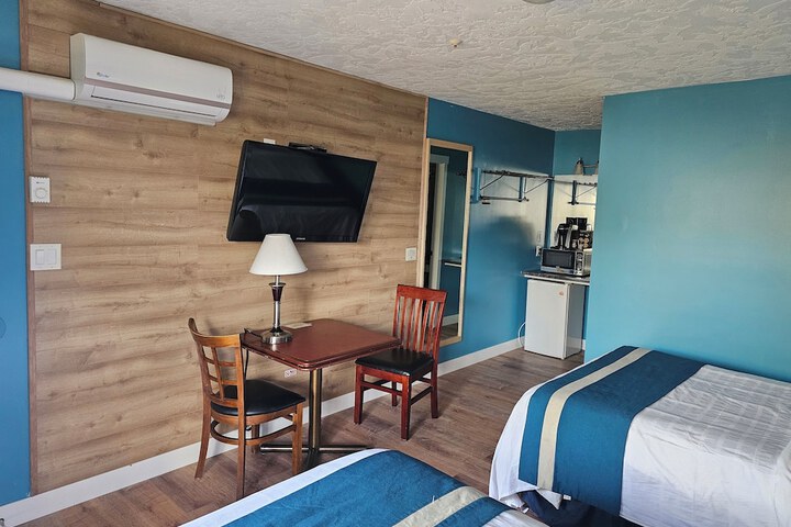 Room 33 of 95