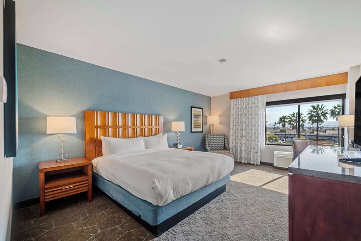 DoubleTree by Hilton Carson