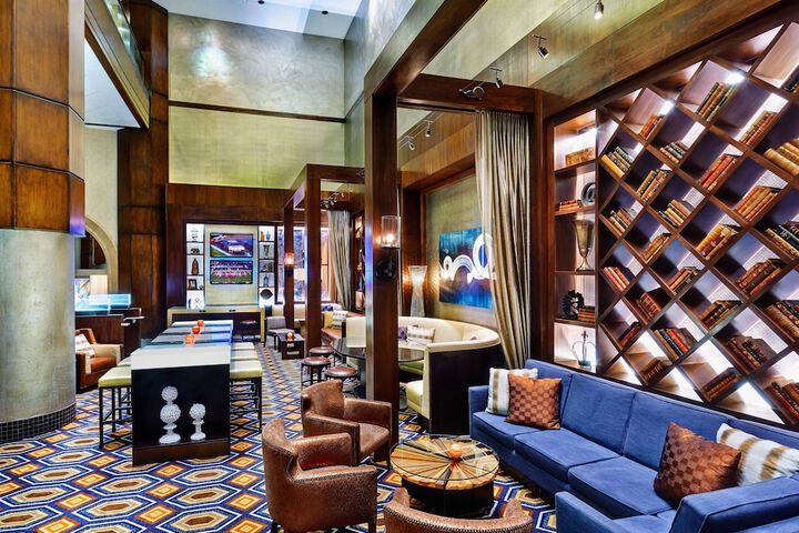 Hotel Interior 7 of 86