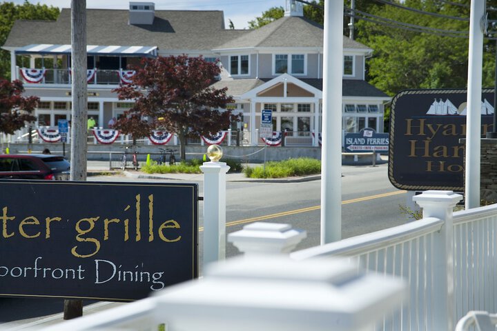 Hyannis Harbor Hotel