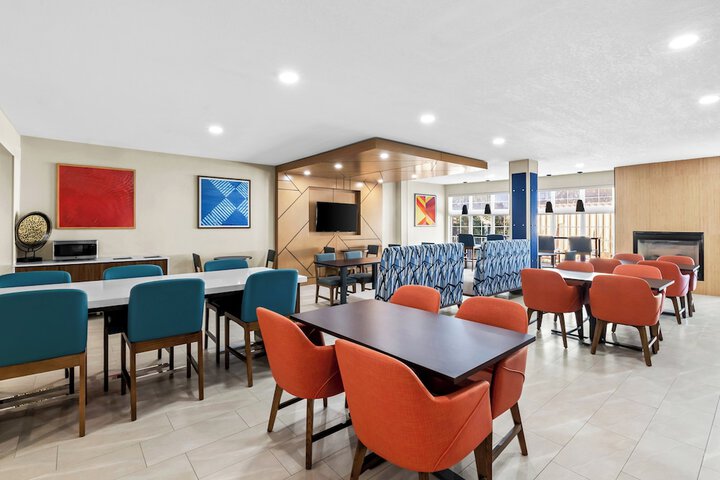 Holiday Inn Express Hotel & Suites Council Bluffs - Convention Center by IHG
