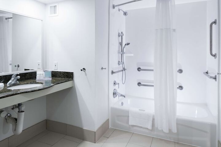 Hampton Inn & Suites Memphis-Beale Street