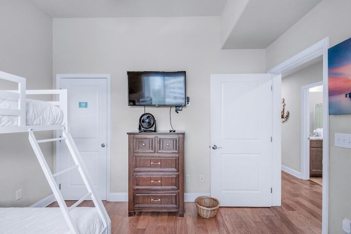 Room 29 of 40