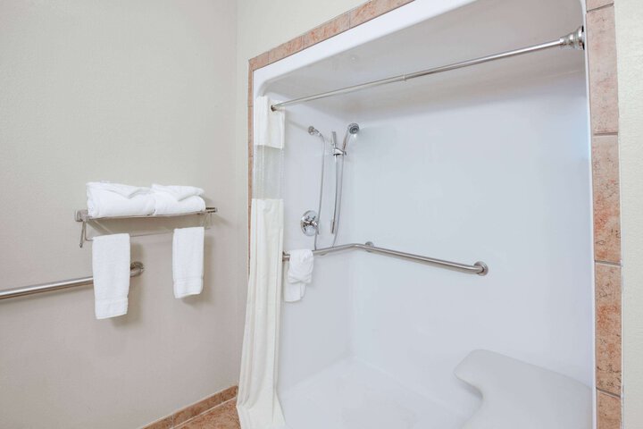 Room 14 of 21