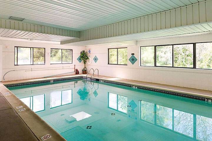Pool 6 of 24