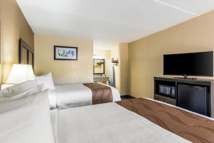 Room 16 of 25