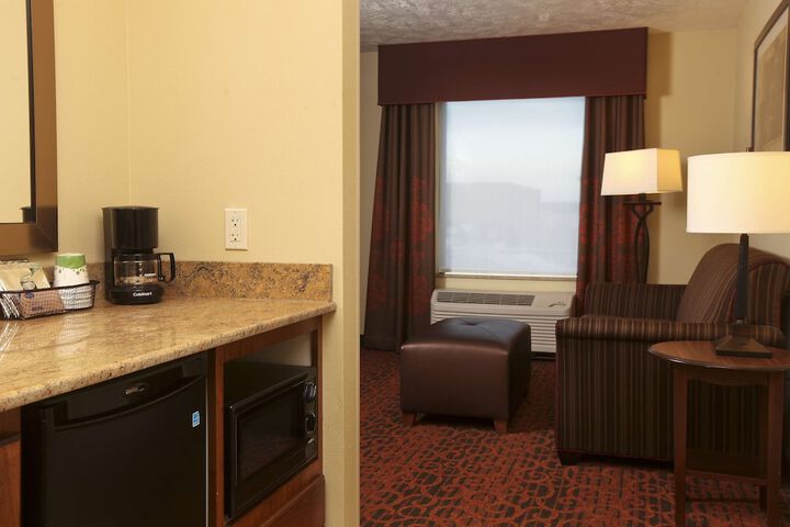 Hampton Inn & Suites by Hilton Fargo Medical Center