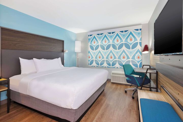 Tru by Hilton Comstock Park Grand Rapids
