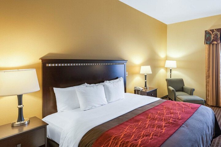Comfort Inn & Suites Regional Medical Center