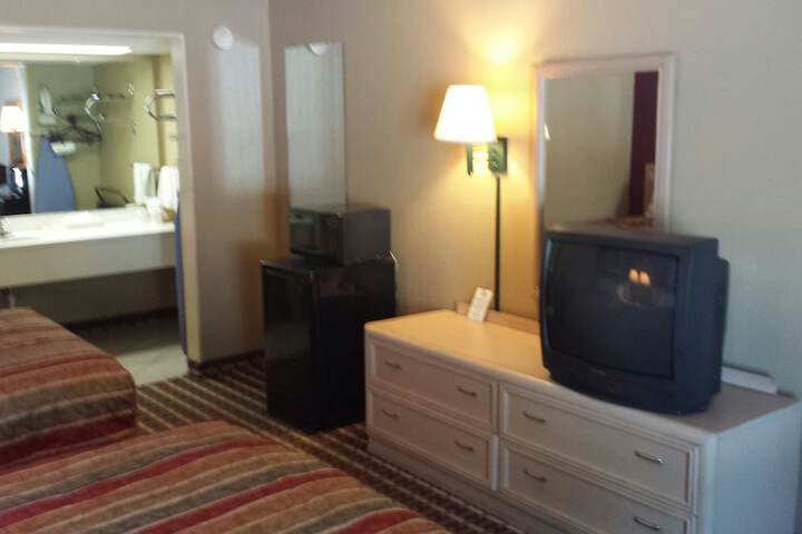Room 12 of 26
