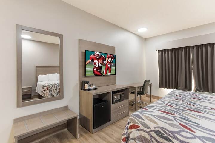 Room 25 of 46