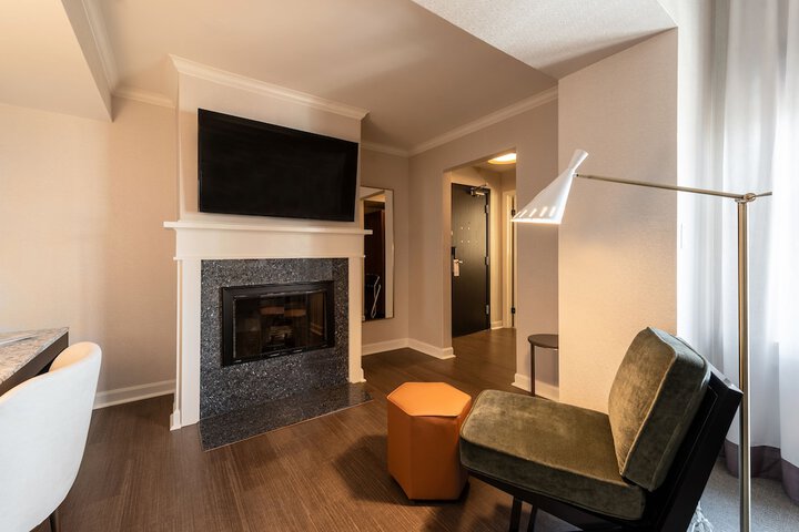 Room 45 of 69