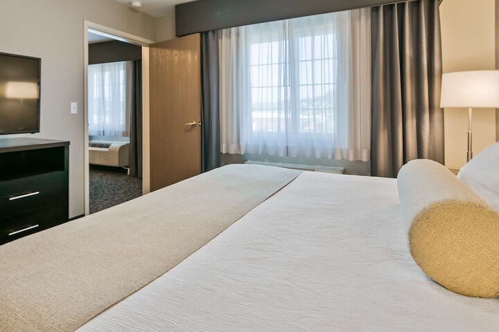 Room 4 of 22