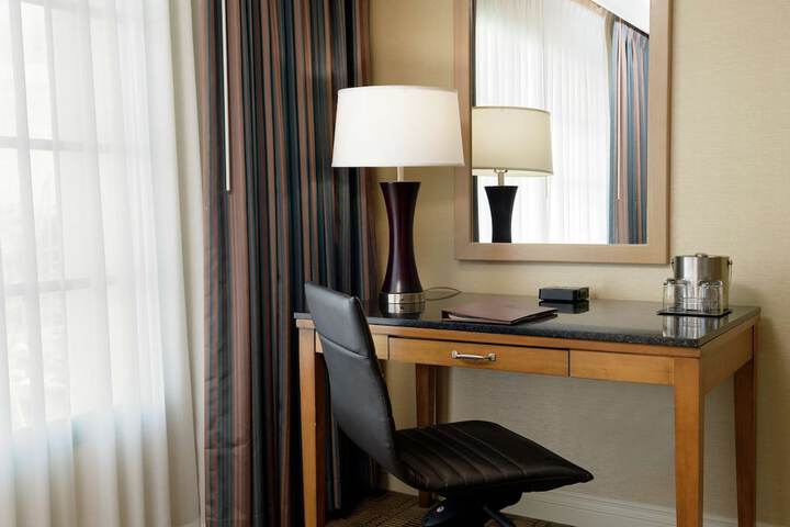 DoubleTree by Hilton San Pedro - Port of Los Angeles