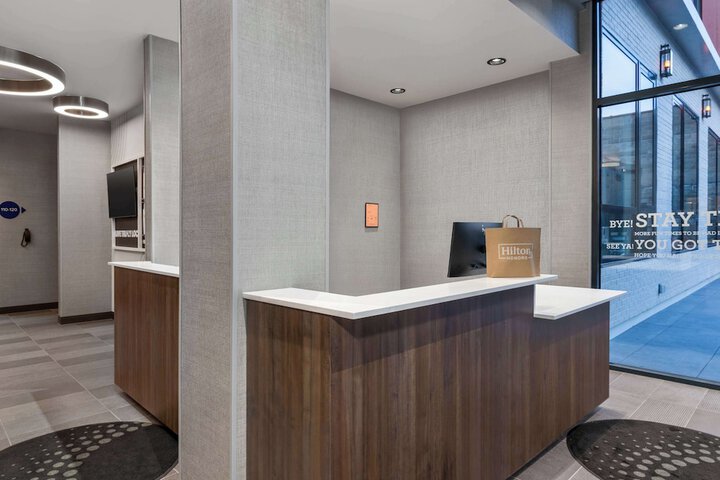 Hotel Interior 4 of 31