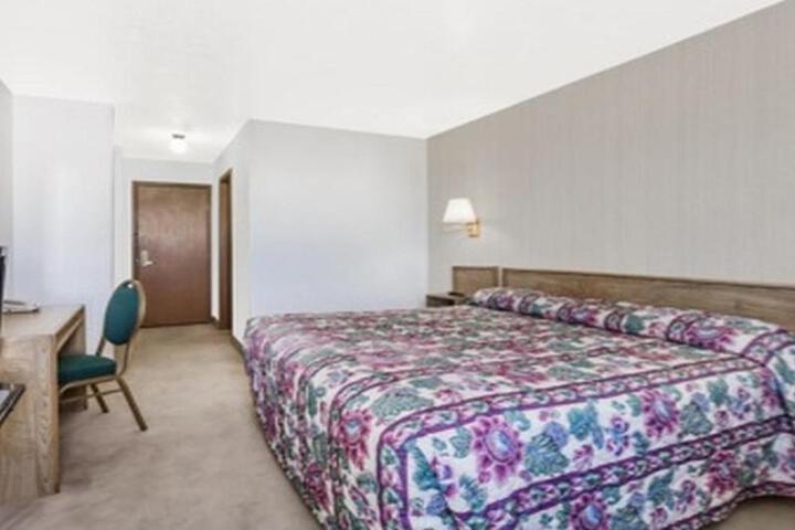Travelodge by Wyndham Green River UT
