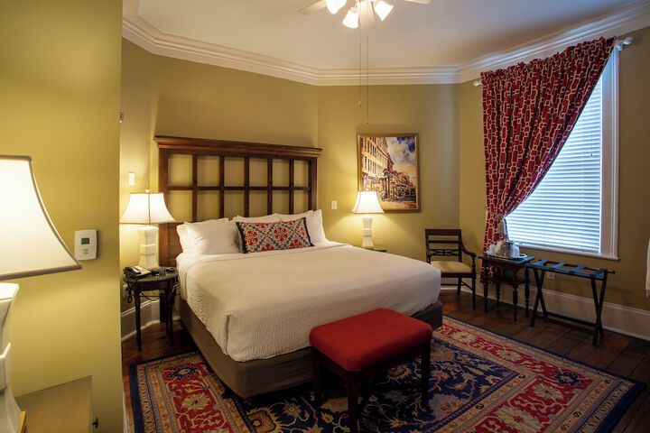 Room 48 of 122
