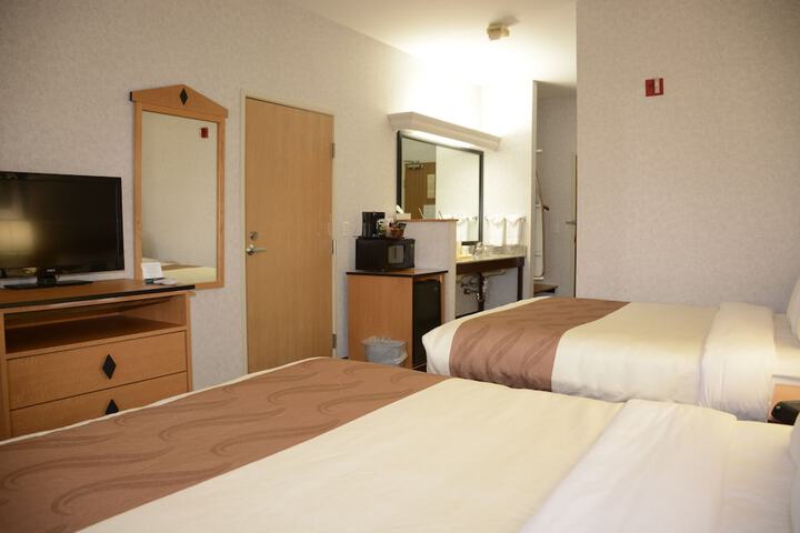 Room 54 of 68