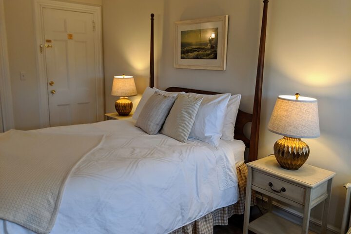 Room 185 of 239