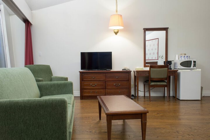 Room 20 of 34