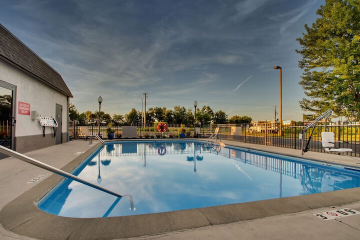 Pool 2 of 51