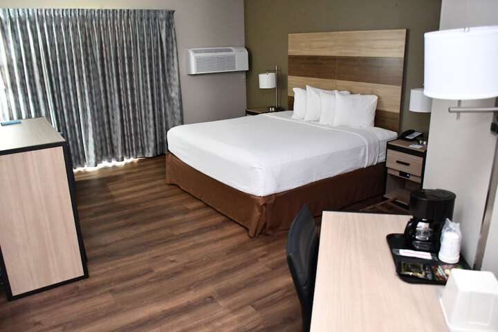 Baymont Inn & Suites by Wyndham Platteville