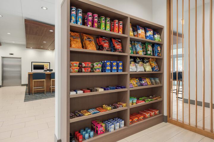 Holiday Inn Express & Suites Victoria - Colwood