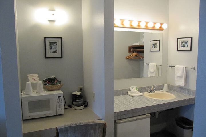 Room 46 of 154