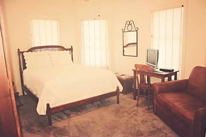 Room 26 of 44