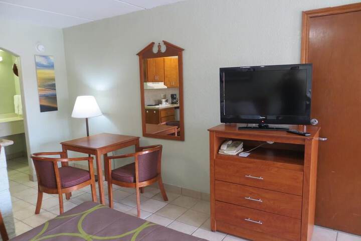 Room 20 of 26