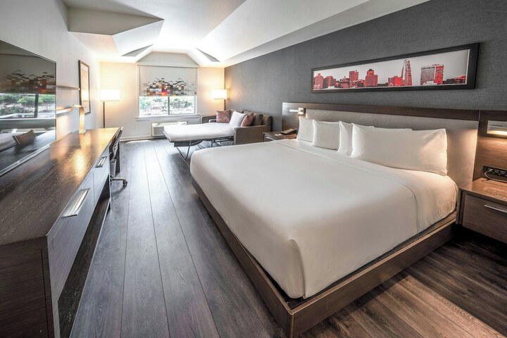 Room 12 of 42