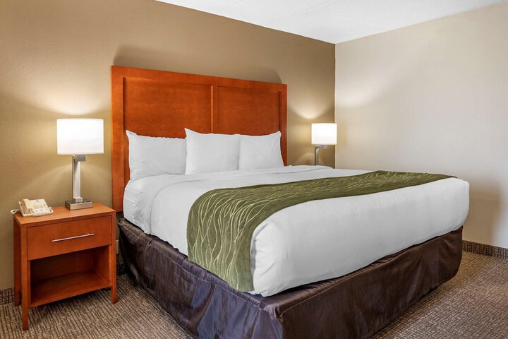 Room 21 of 32