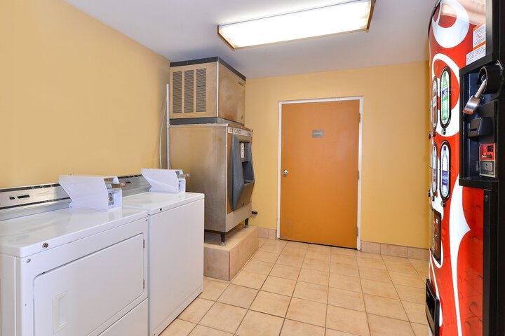 Room 45 of 65