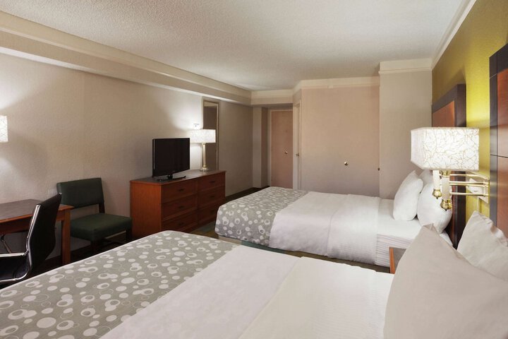 Room 11 of 21
