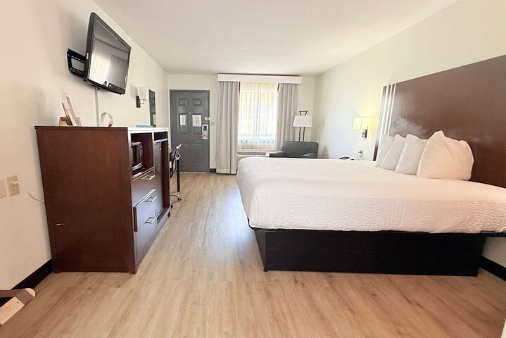 Room 14 of 39