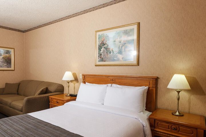 Room 18 of 48
