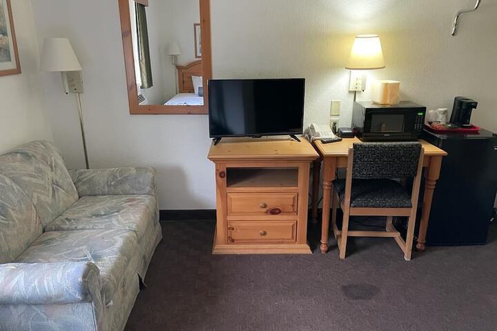 Room 18 of 19