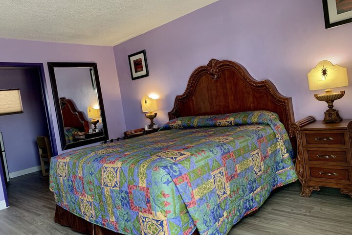 Room 20 of 42