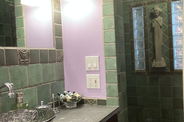 Room 3 of 32