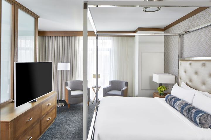 Room 21 of 64