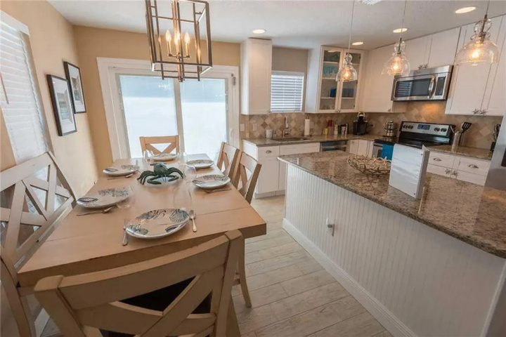 Lobster Key Apartment 3