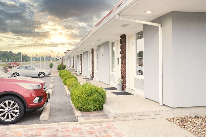 Hotel 16 of 76