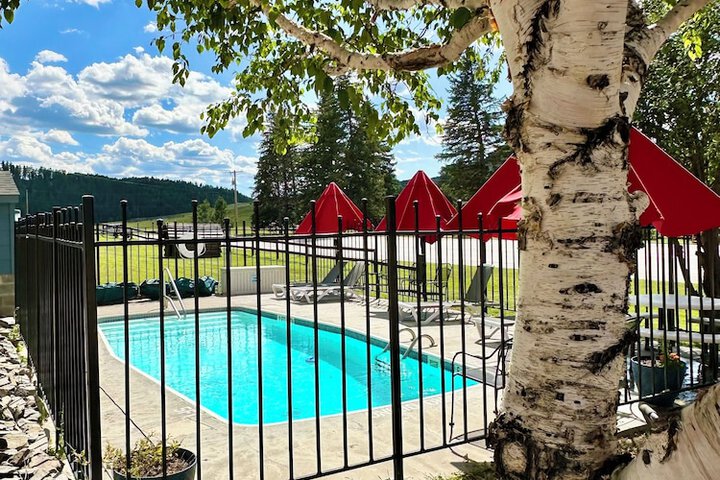 Mountain View Lodge & Cabins