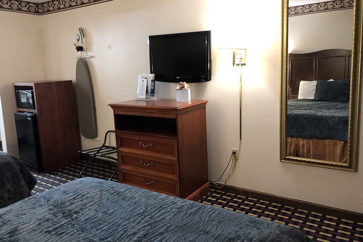 Room 7 of 25