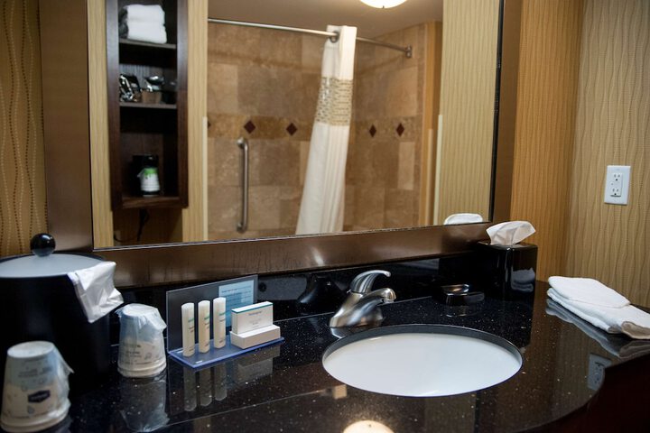 Hampton Inn & Suites Watertown